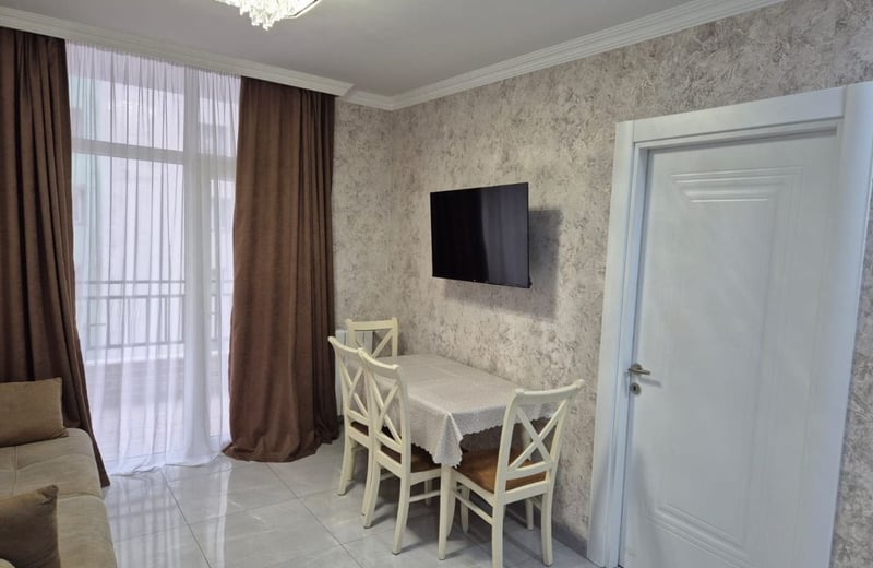 Vermietung einer gemütlichen, möblierten Wohnung, 45 m², Batumi, Georgien