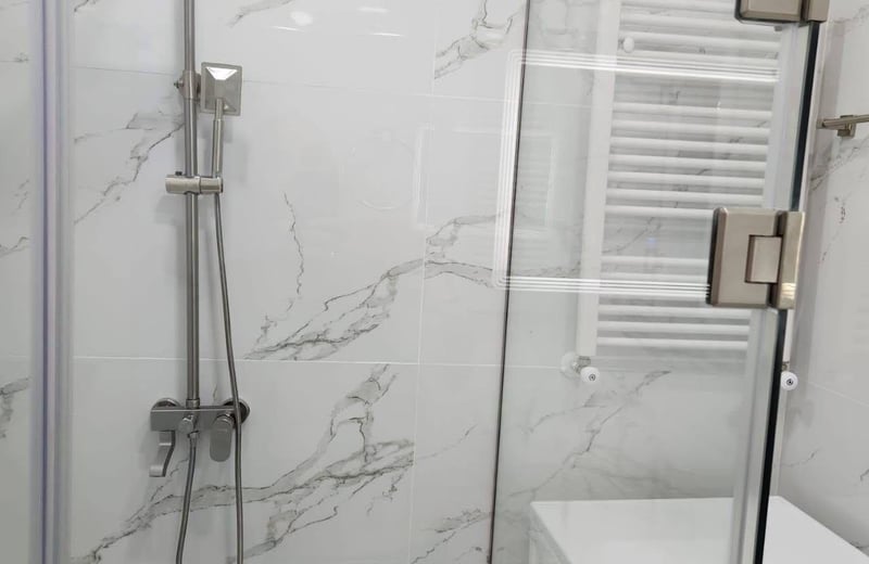 Miete einer modernen, gemütlichen Wohnung im Dar Building, Batumi, Georgien