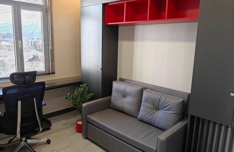 Alquiler de apartamento luminoso y moderno con balcón, 70 m², Batumi, Georgia