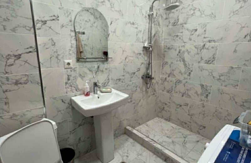 Location d'un appartement meublé et chaleureux de 52 m², Batoumi, Géorgie