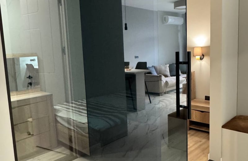 Alquiler de un apartamento moderno y amueblado de 60 m² en Black Sea Tower, Batumi, Georgia