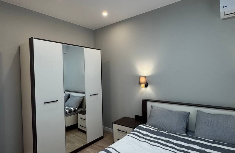 Alquiler de un apartamento moderno y amueblado de 60 m² en Black Sea Tower, Batumi, Georgia