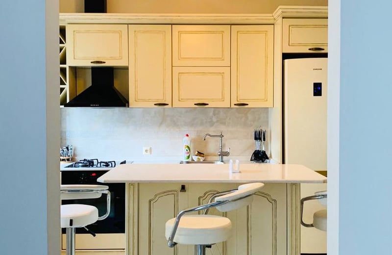 Alquiler de un apartamento espacioso y luminoso de 101 m² en Dona House, Batumi, Georgia