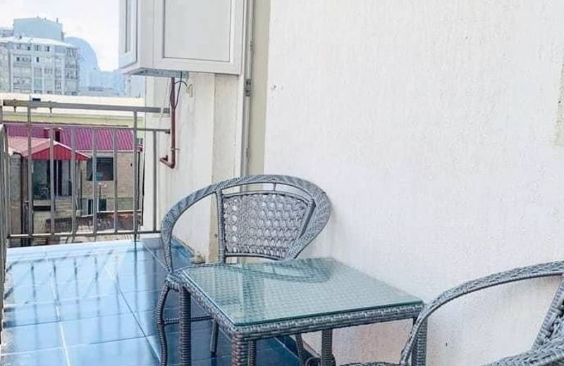 Alquiler de un apartamento espacioso y luminoso de 101 m² en Dona House, Batumi, Georgia