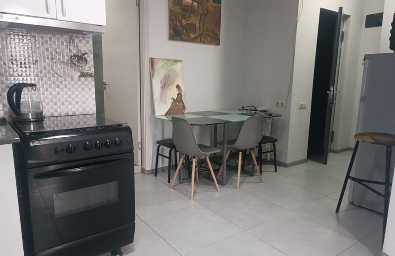 Location d'un appartement confortable meublé avec vue panoramique, 60 m², Batoumi, Géorgie