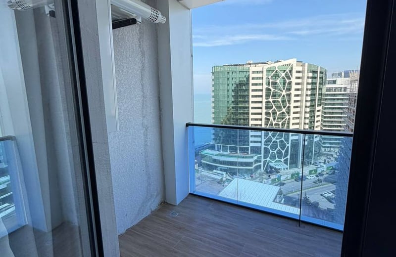 Location d'un studio compact meublé avec vue sur la mer, 37 m², Batoumi, Géorgie