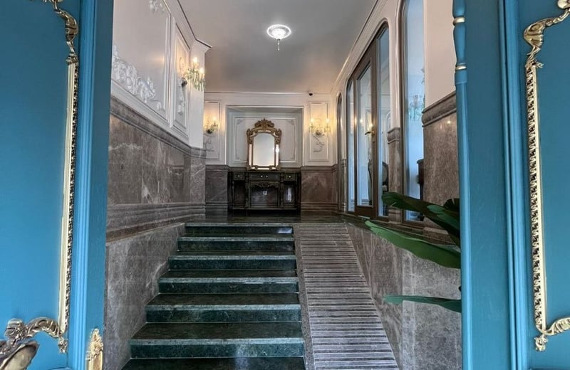 Location d'un appartement luxueux avec vue directe sur la mer, 115 m², Batoumi, Géorgie