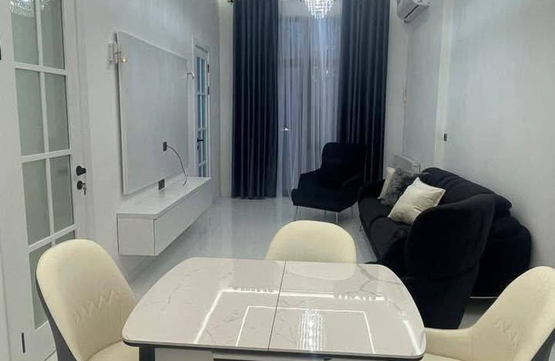 Аренда светлой, комфортной квартиры с балконом, 60 м², Black Sea Towers, Батуми, Грузия