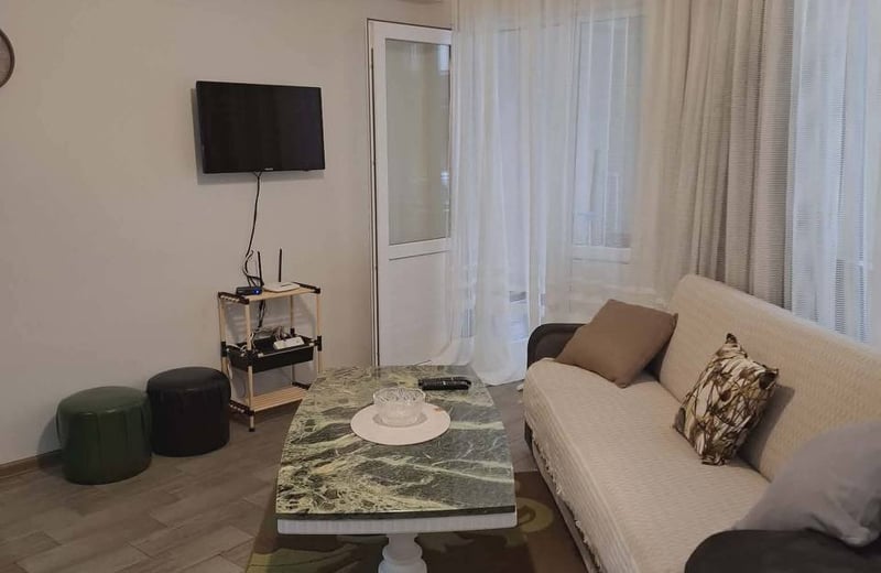 Location d'un appartement lumineux et meublé, 40 m², Batoumi, Géorgie