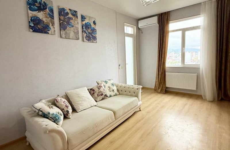 Rent a cozy, comfortable apartment with balcony, Batumi, Georgia