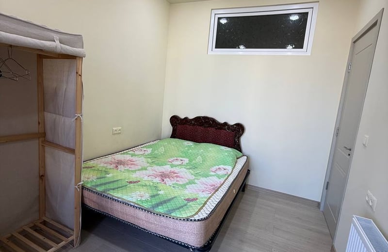 Location d'un appartement lumineux et meublé avec balcon, 48 m², Batoumi, Géorgie