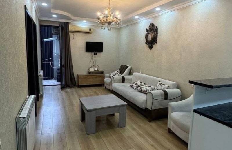 Location d'un appartement spacieux et meublé, 60 m², Batoumi, Géorgie