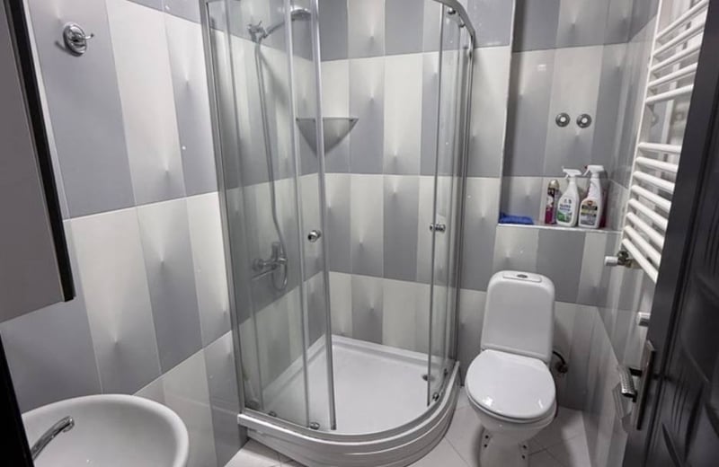 Vermietung einer hellen, komfortablen Wohnung mit Balkon, 55 m², Batumi, Georgien