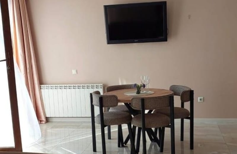 Vermietung einer gemütlichen, geräumigen Wohnung, 90 m², Alt-Batumi, Batumi, Georgien