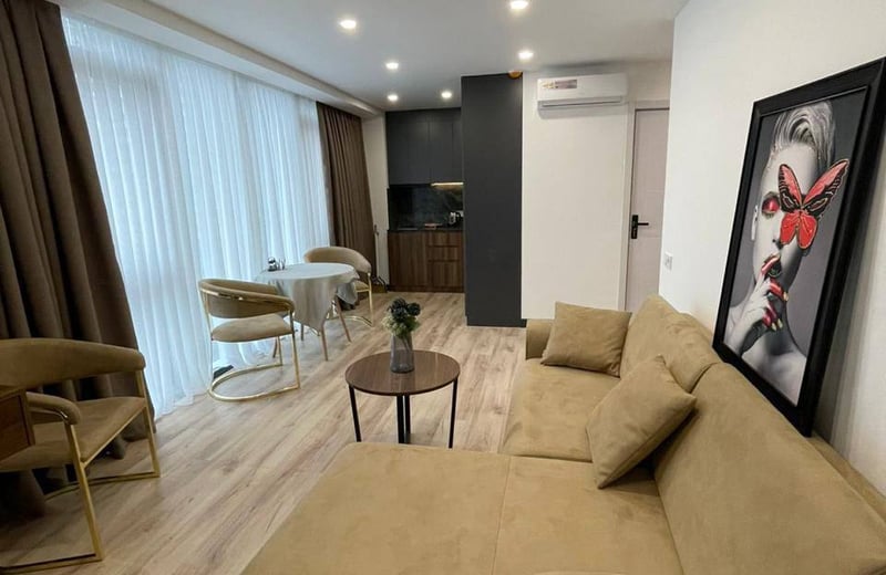 Alquiler de apartamento luminoso y amueblado, 62 m², Batumi, Georgia