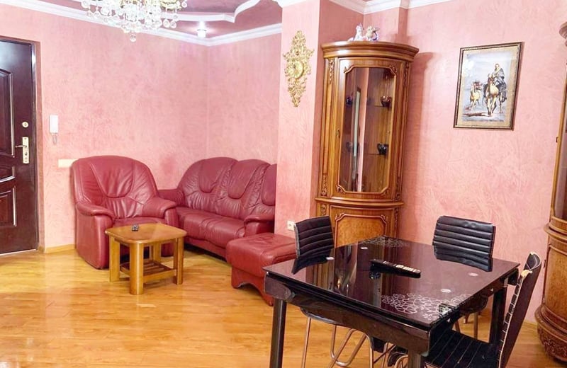 Location d'un appartement lumineux et spacieux, 65 m², Batoumi, Géorgie