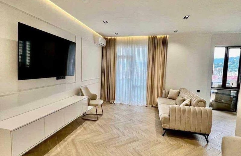 Rent a spacious, bright apartment, 89 m², Batumi, Georgia