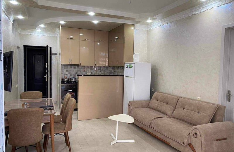 Alquiler de apartamento luminoso y confortable, 53 m², Batumi, Georgia