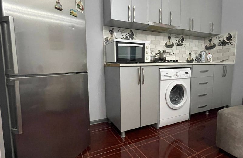 Alquiler de apartamento luminoso y amplio, 70 m², Batumi, Georgia