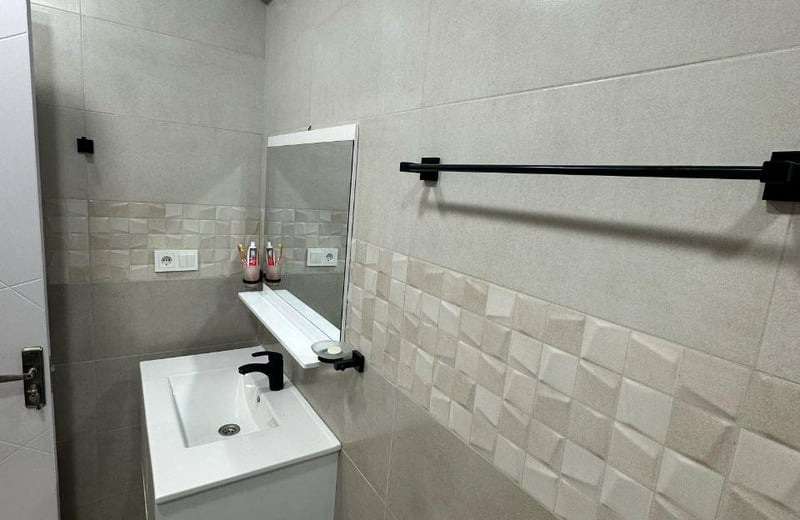 Аренда светлой, комфортной квартиры, 52 м², Black Sea Tower, Грузия