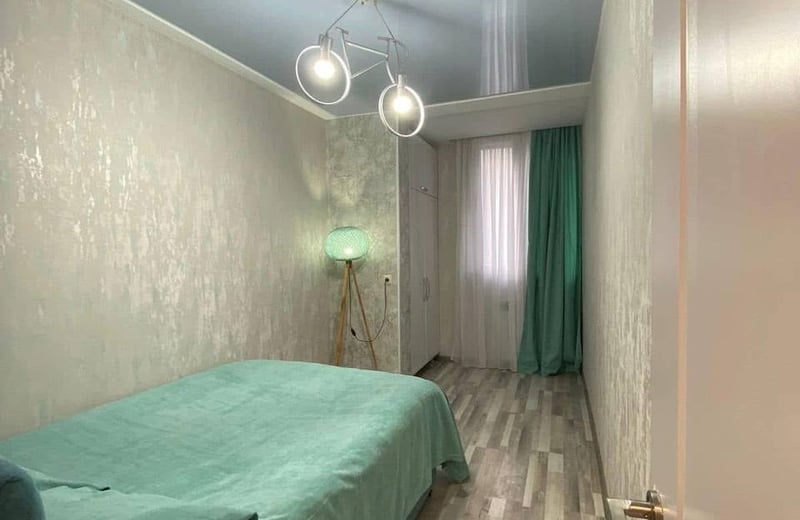 Miete einer großzügigen, möblierten 80 m² Wohnung, Batumi, Georgien