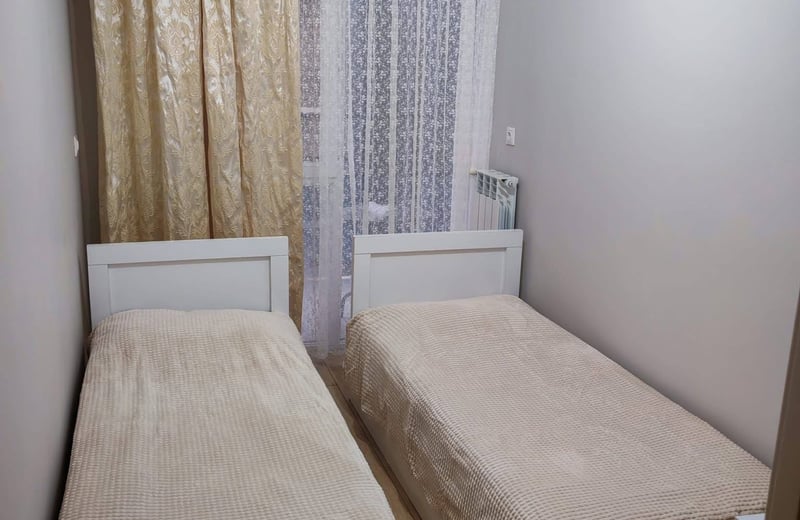 Appartement moderne et lumineux avec balcon à louer, Batoumi, Géorgie