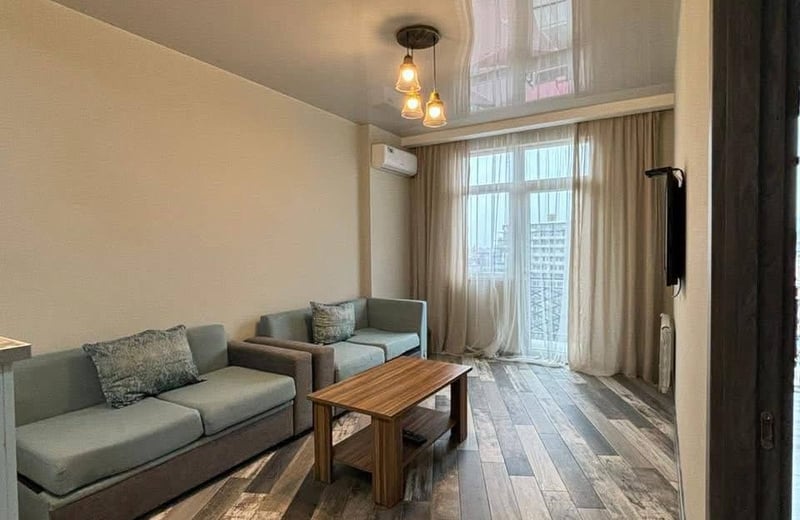 Appartement moderne 57m² à louer près du parc, Batoumi, Géorgie