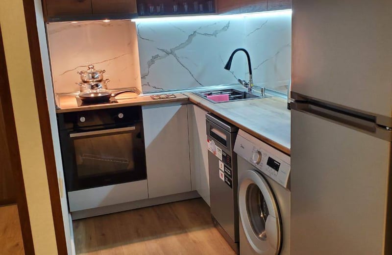 Appartement moderne et lumineux à louer, Batoumi, Géorgie