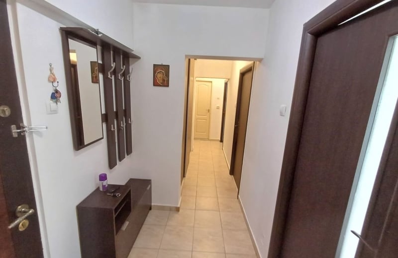 Alquiler de un acogedor apartamento de 3 habitaciones, 70 m², Rahova, Bucarest, Rumanía