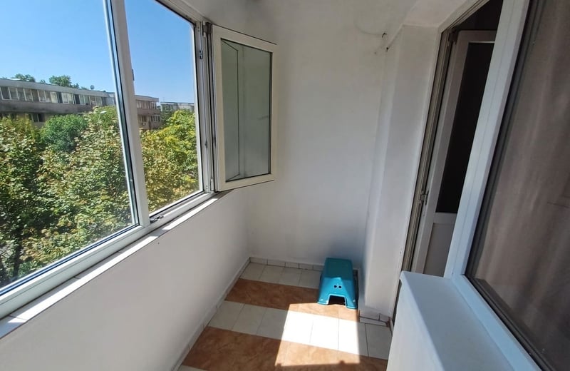 Alquiler de un acogedor apartamento de 3 habitaciones, 70 m², Rahova, Bucarest, Rumanía