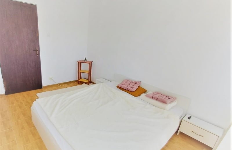Alquiler de un acogedor apartamento de 3 habitaciones, 70 m², Rahova, Bucarest, Rumanía