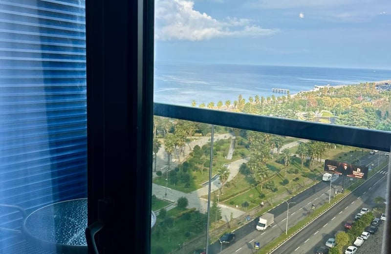 Alquiler de un nuevo apartamento de 50 m² con vista panorámica al mar, Batumi, Georgia