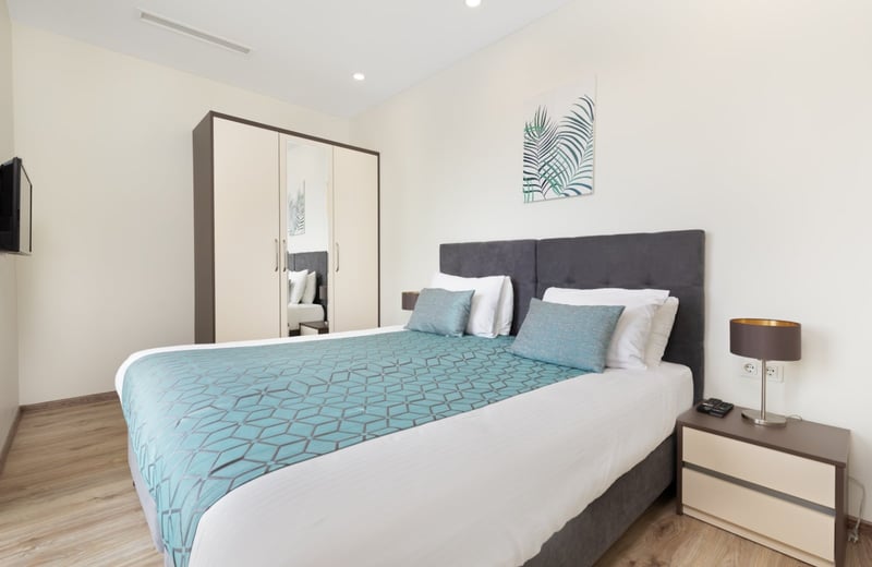 Miete einer stilvollen Wohnung mit Blick auf den Park und den See, 45 m², Batumi, Georgien