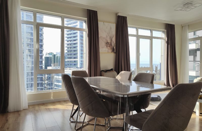 Long-term rental of a spacious apartment close to the sea in White Sails, Batumi, Georgia