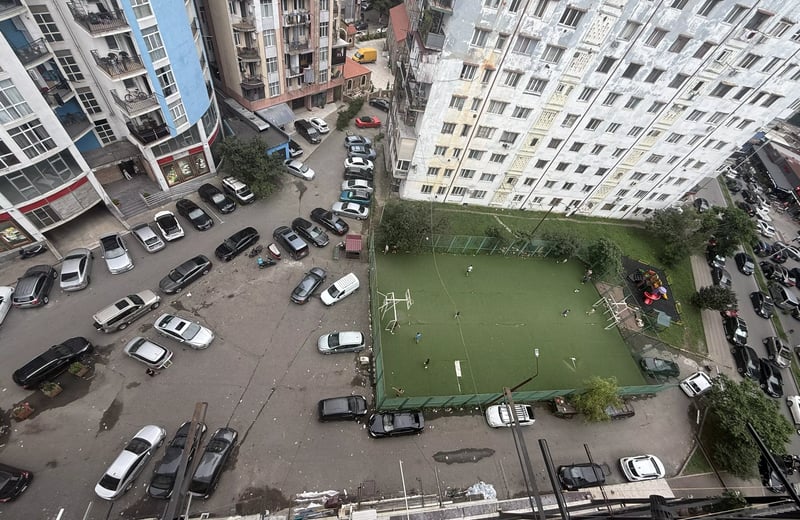 Location longue durée d’un appartement 5 pièces 90 m², quartier Khimshiashvili, Batoumi, Géorgie