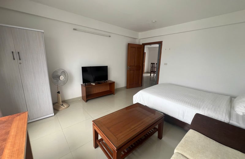 Rent a spacious penthouse with balcony, Da Nang, Vietnam
