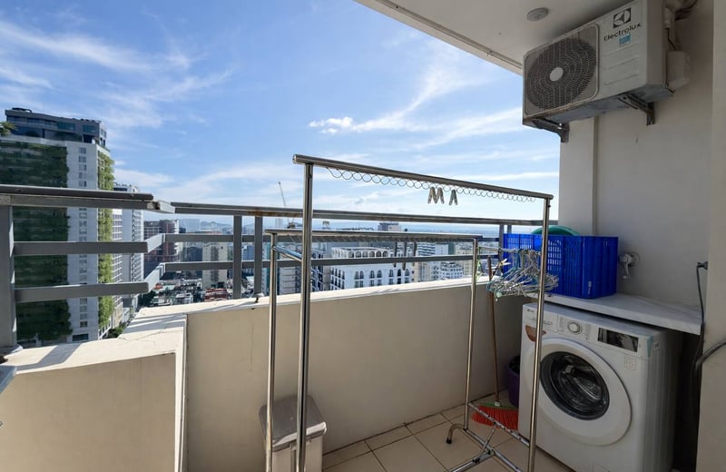 Rent a spacious apartment with sea view, near the beach, Da Nang, Vietnam