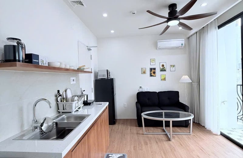 Rent a bright, furnished studio near the beach, Da Nang, Vietnam