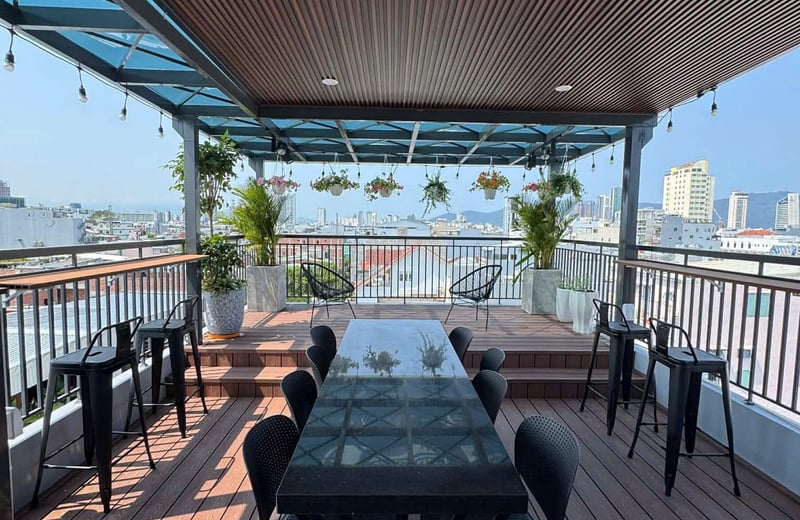 Rent a bright, furnished apartment, Ngu Hanh Son, Da Nang, Vietnam