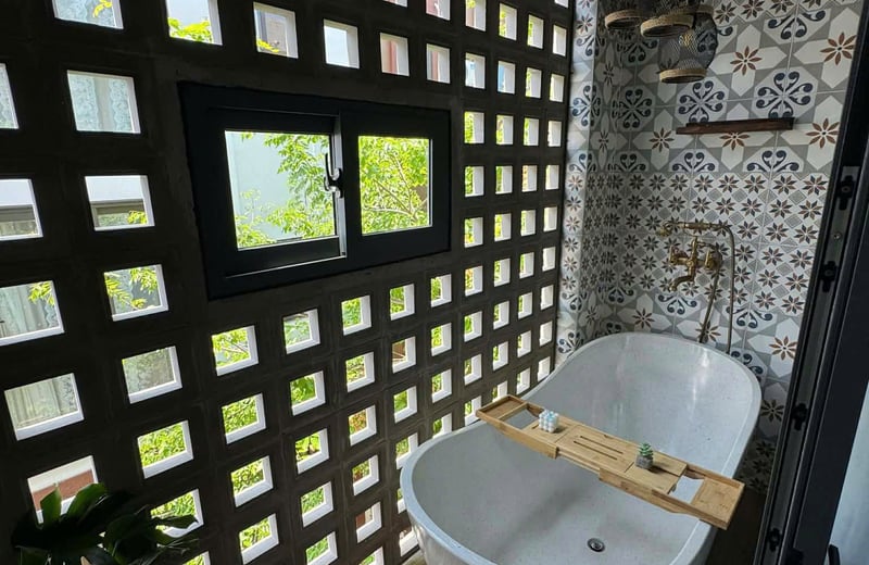 Rent a bright, furnished apartment, Ngu Hanh Son, Da Nang, Vietnam