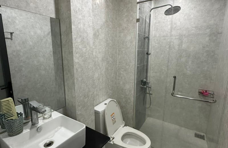 Rent a cozy, furnished studio near the beach, Da Nang, Vietnam