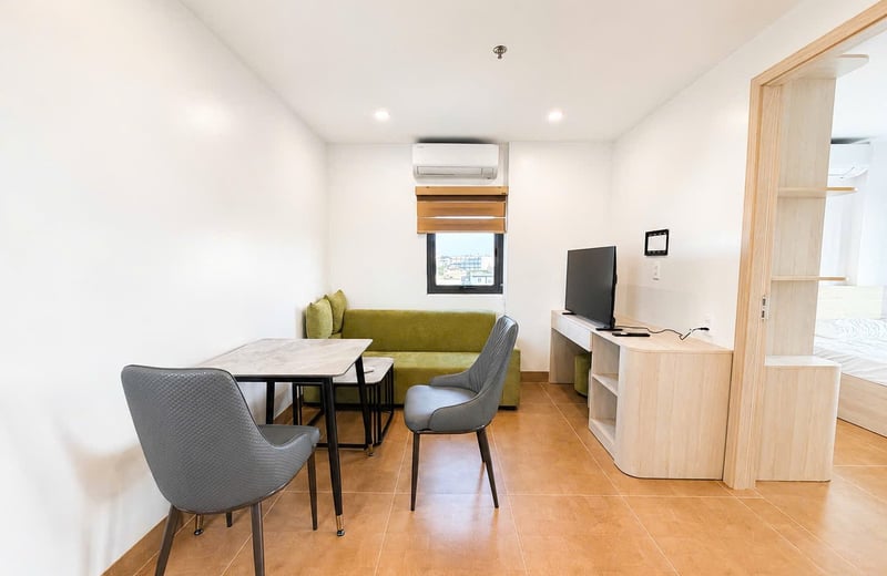 Rent a bright, furnished apartment near the beach, Ngu Hanh Son, Da Nang, Vietnam