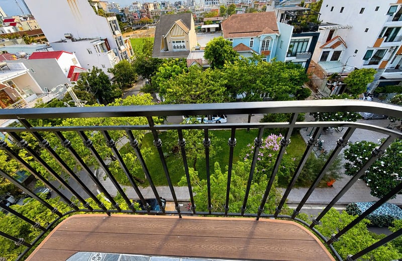 Rent a bright, furnished apartment near the beach, Ngu Hanh Son, Da Nang, Vietnam
