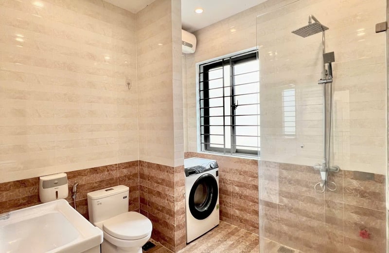 Rent a stylish, furnished apartment near the beach, Son Tra, Da Nang, Vietnam