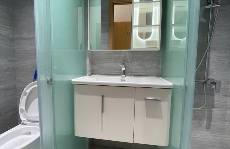 Rent a brand new, furnished apartment near the beach, Ngu Hanh Son, Da Nang, Vietnam