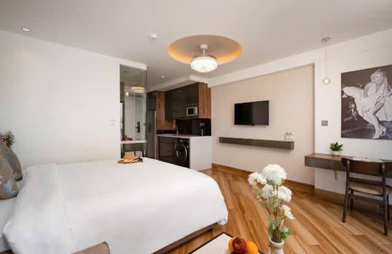 Bright, furnished studio apartment for rent near the beach, Da Nang, Vietnam