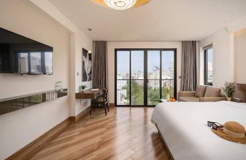 Bright, furnished studio apartment for rent near the beach, Da Nang, Vietnam