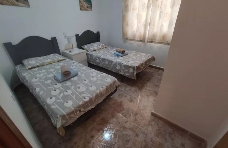 Alquiler a Largo Plazo con Empadronamiento en Cabo Roig, Orihuela – 2 Habitaciones