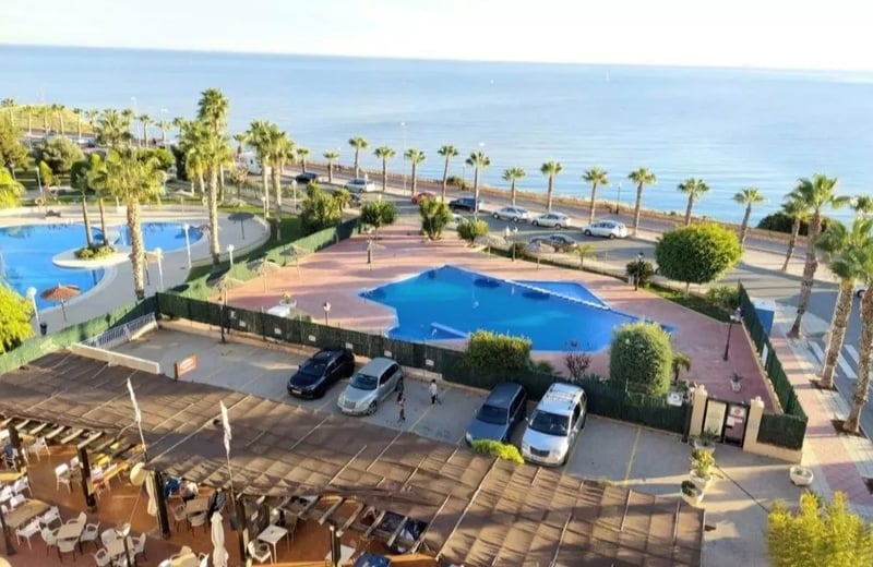 Alquiler a Largo Plazo con Empadronamiento en Cabo Roig, Orihuela – 2 Habitaciones