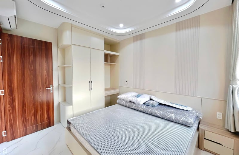 Vermietung einer modernen, vollmöblierten Wohnung mit Bergblick, Da Nang, Vietnam